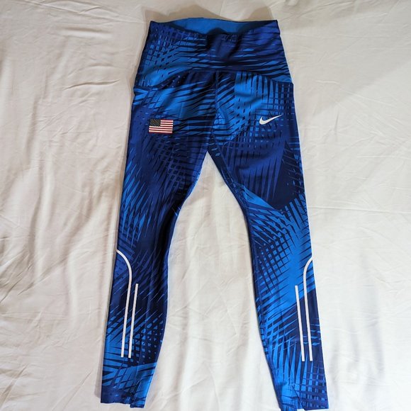 New NIKE Leggings - Size S - Picture 1 of 3